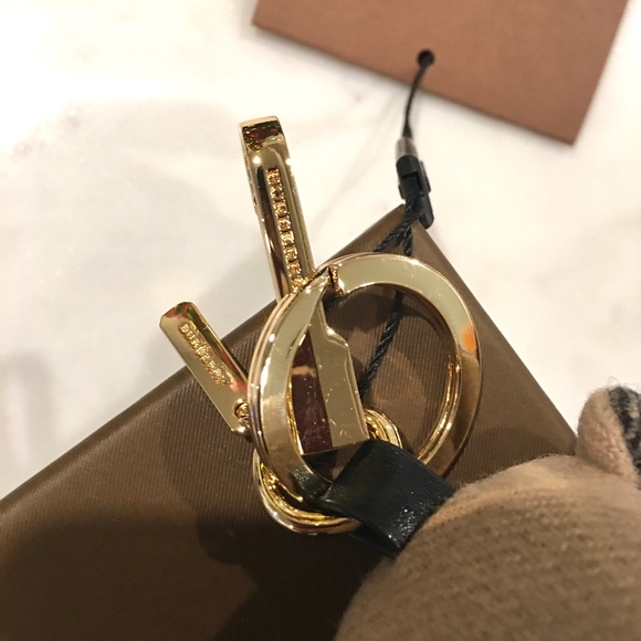 Burberry Bear Charm - Picture 3 of 3